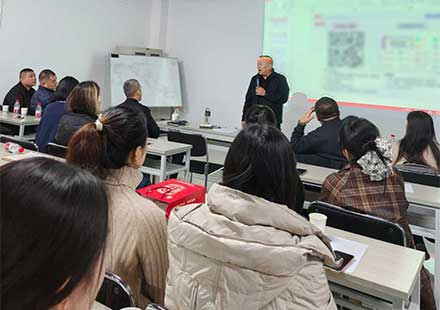 The OEM Sales Operations Department held the 2025 Year-End Internal Duty Report Meeting