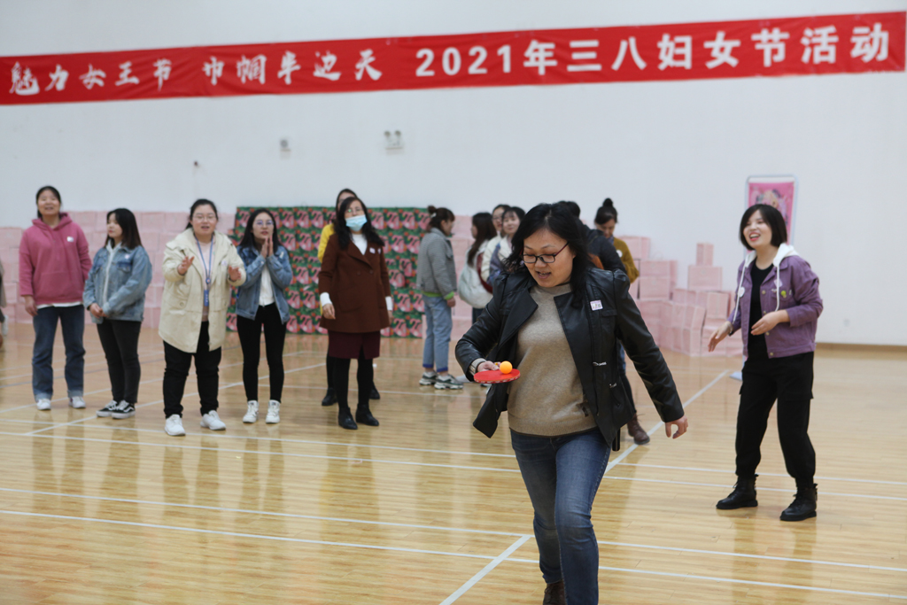 “魅力女王节，巾帼半边天” 公司开展2021年妇女节活动